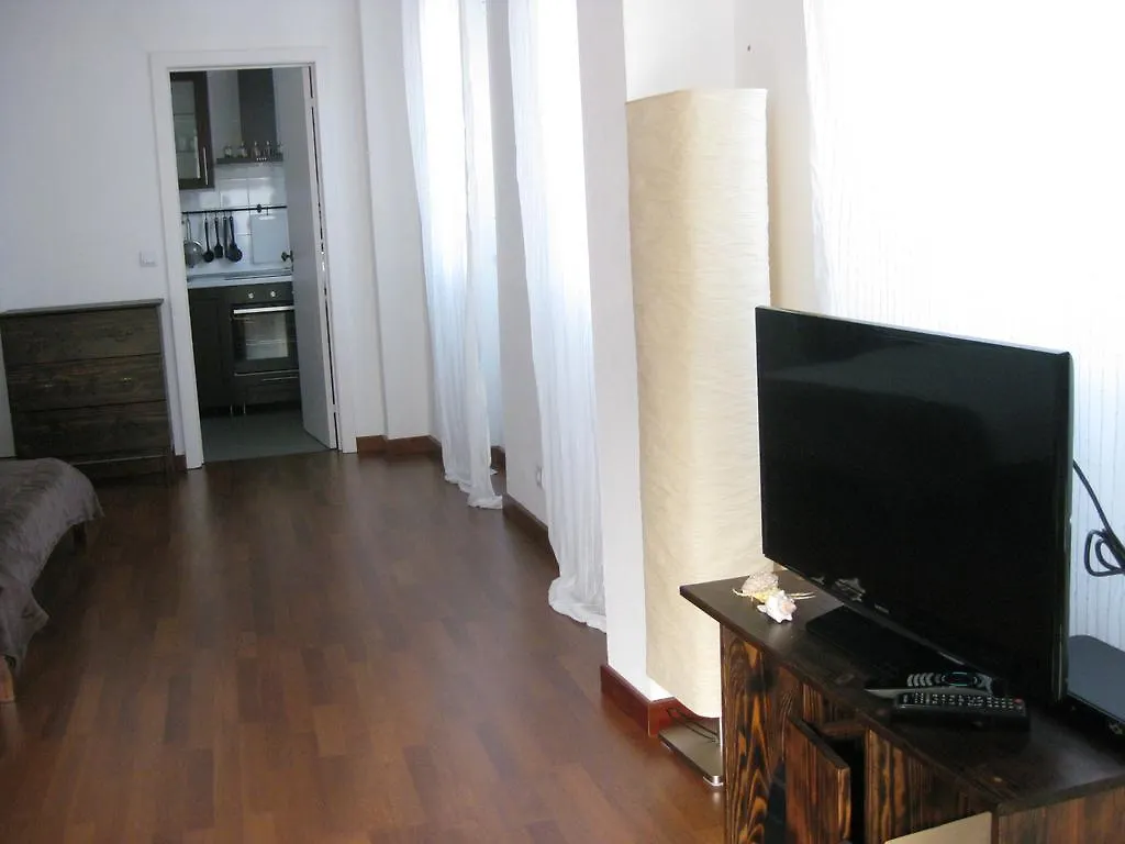 The Back Yard Nest Apartment Lisbon