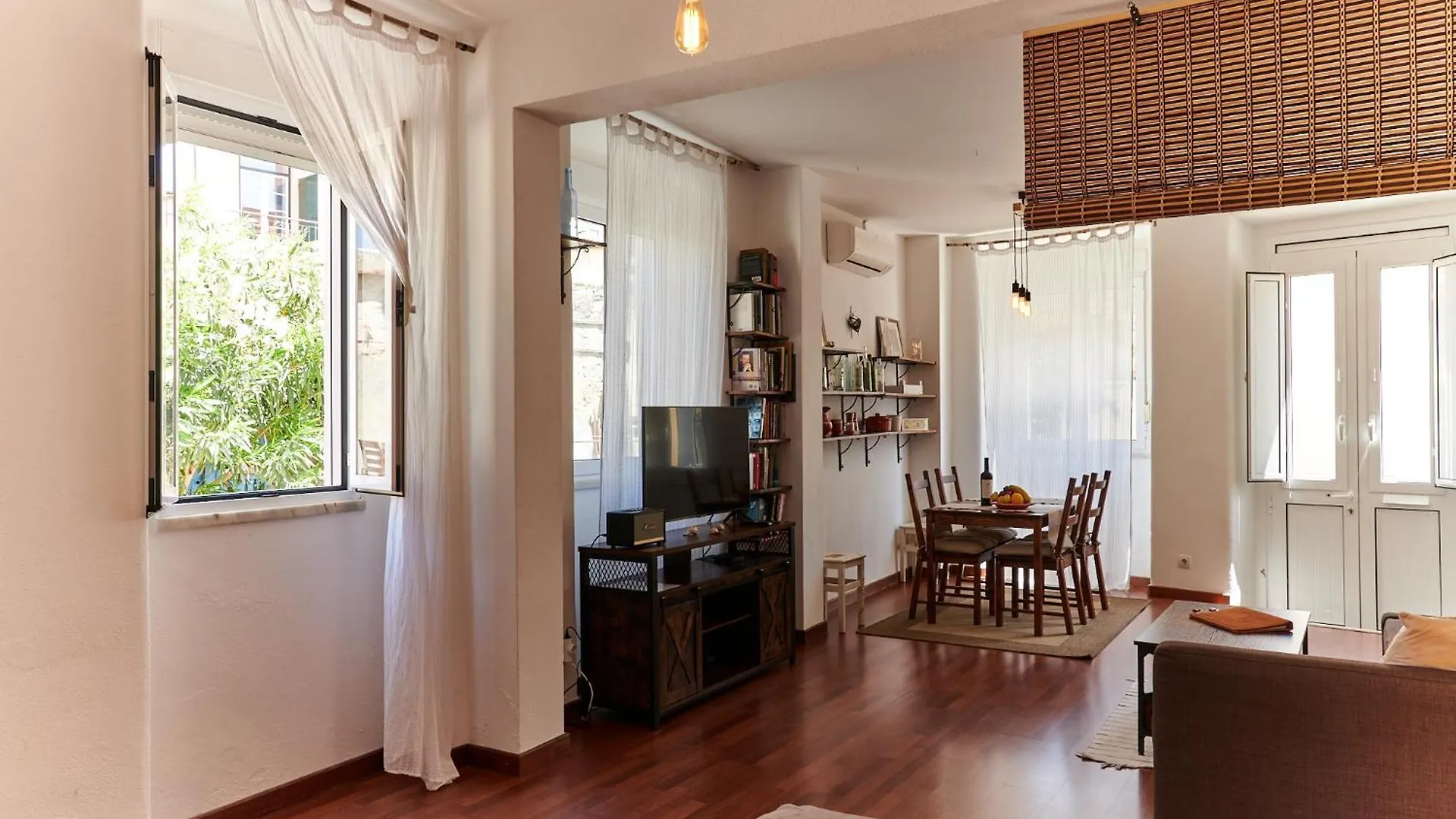 The Back Yard Nest Apartment Lisbon