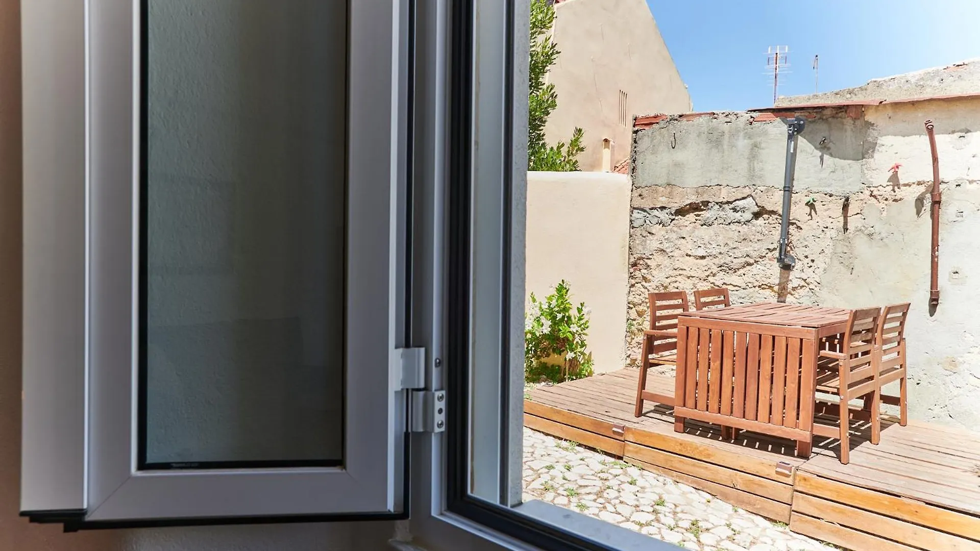 The Back Yard Nest Apartment Lisbon 0*,