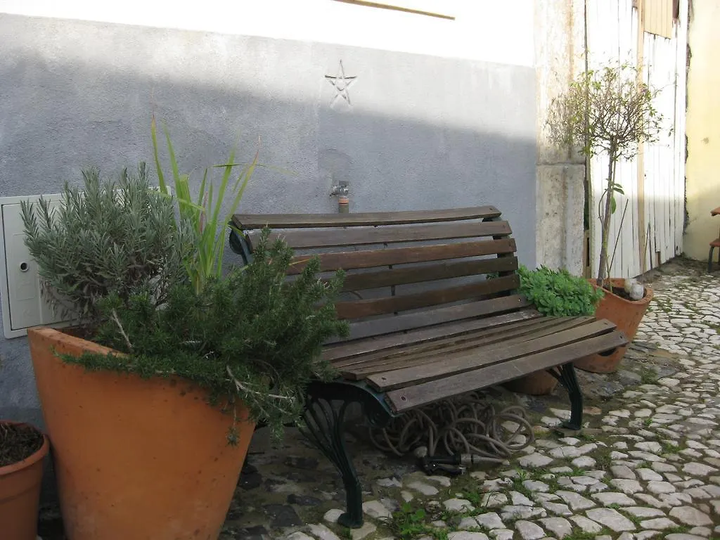 The Back Yard Nest Apartment Lisbon 0*,